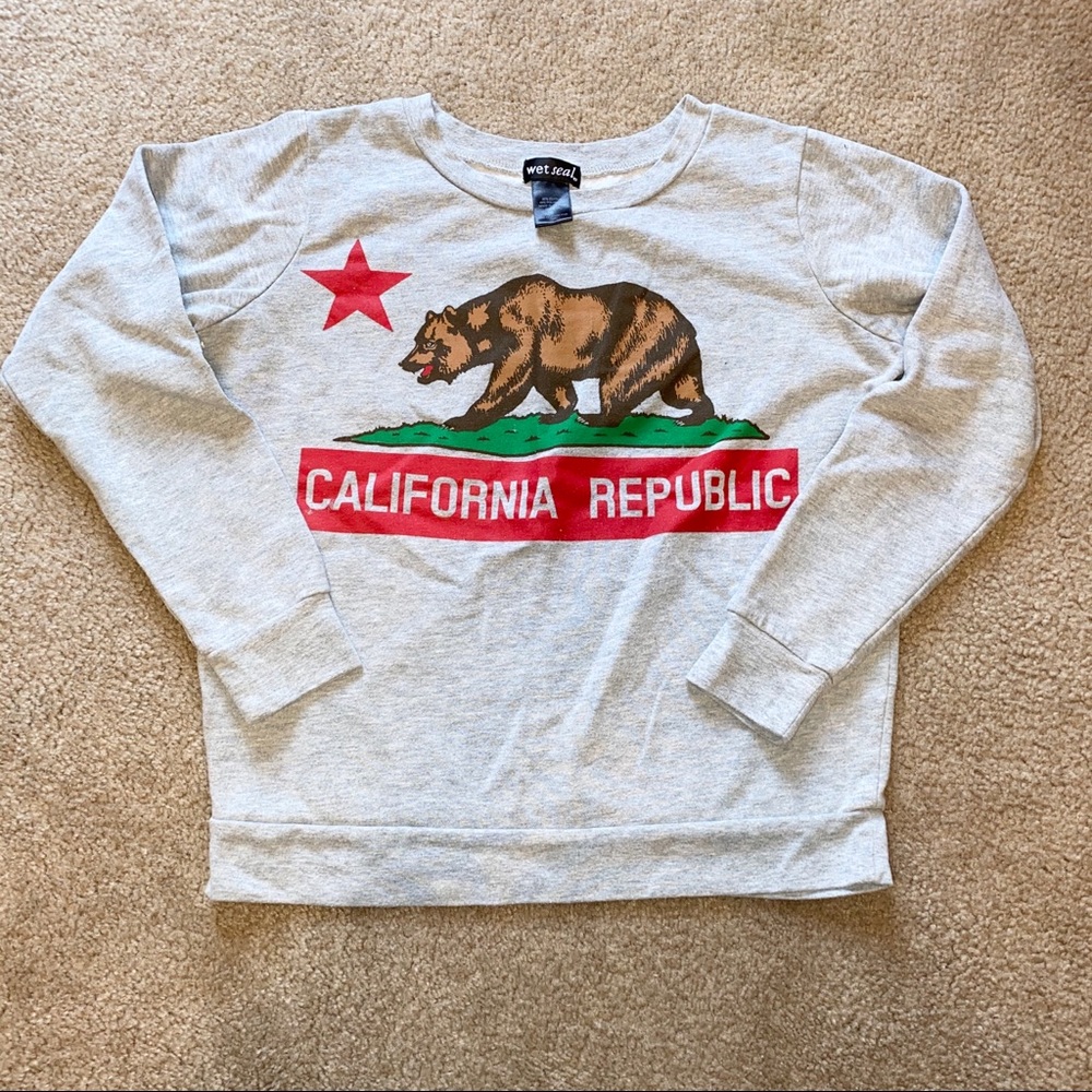 BOGO FREE, Gray Crewneck